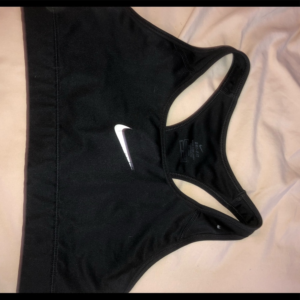 A black nike sports bra